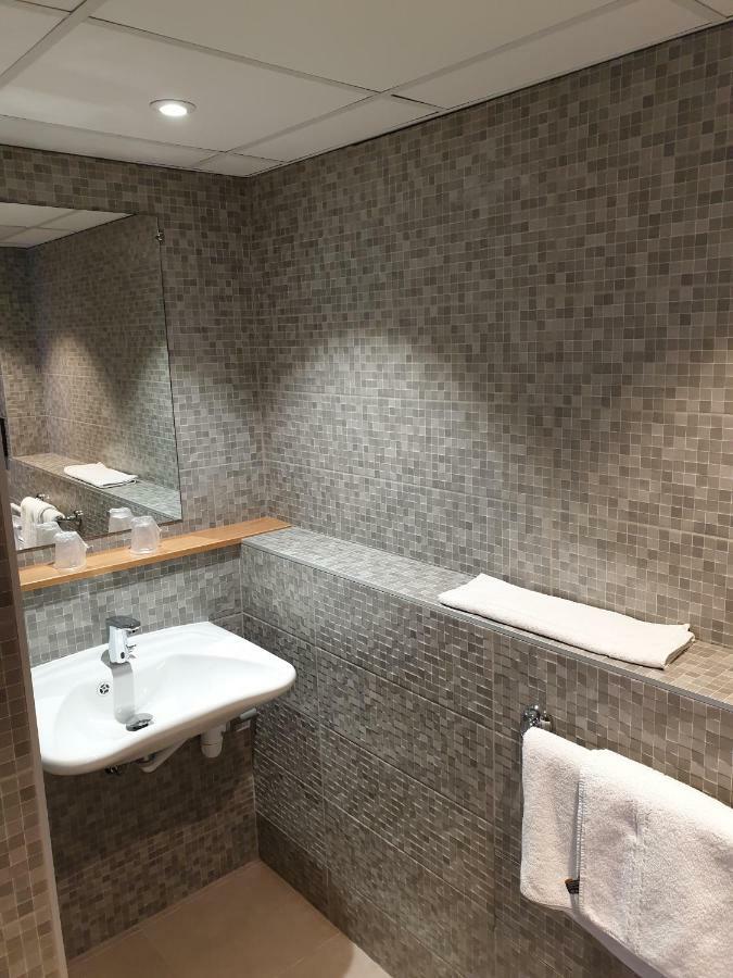 The Originals City, Hotel A Pic, Cherbourg Экстерьер фото